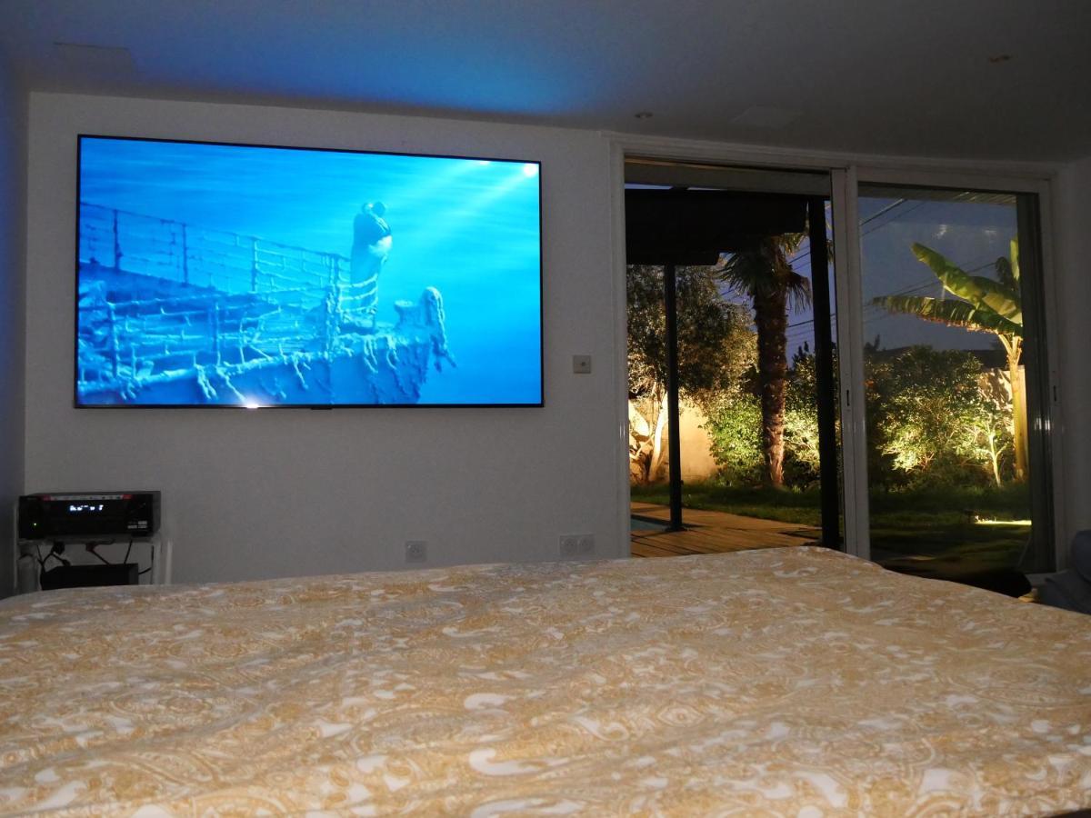 Unique! Jacuzzi Prive 35°C + Cinema Villa Entiere Meyzieu Esterno foto