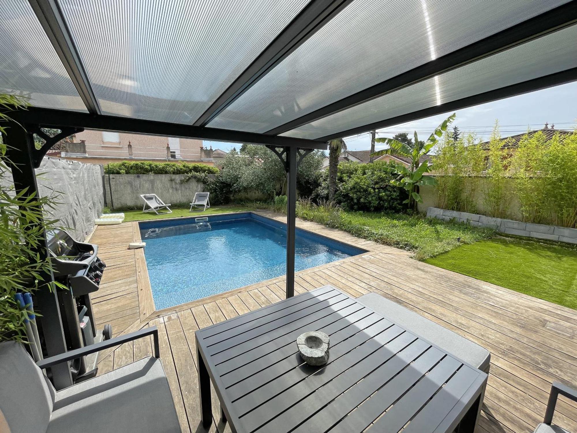 Unique! Jacuzzi Prive 35°C + Cinema Villa Entiere Meyzieu Esterno foto