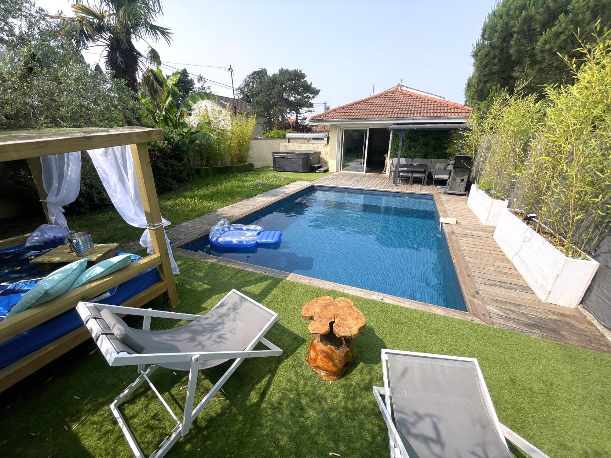 Unique! Jacuzzi Prive 35°C + Cinema Villa Entiere Meyzieu Esterno foto